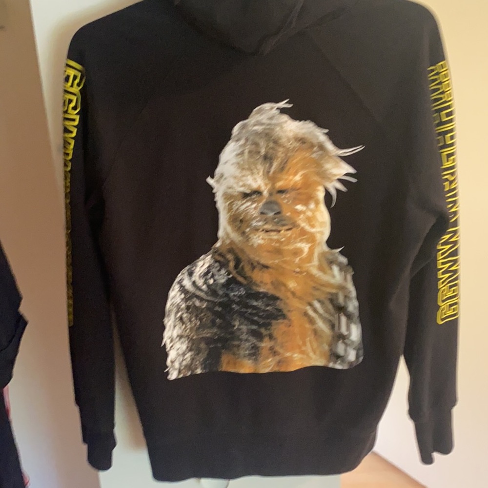 Levi’s women’s black hoodie - Picture 2 of 4